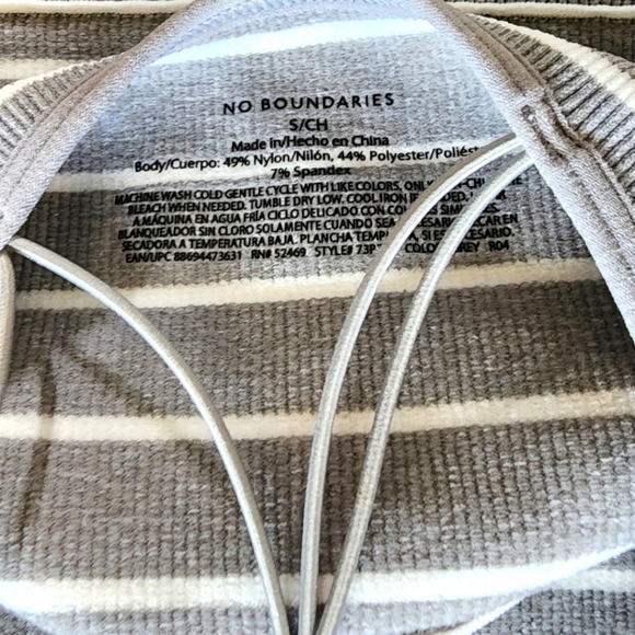 🔖Final Sale No Boundaries Grey Striped Stretchy Criss Cross Thin Strap Tank Top - Picture 3 of 4